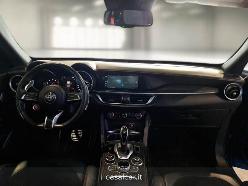 Alfa Romeo Stelvio usata a Salerno (8)