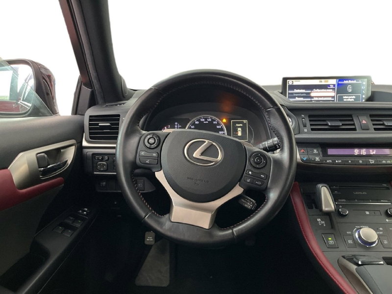 Lexus CT usata a Torino (12)