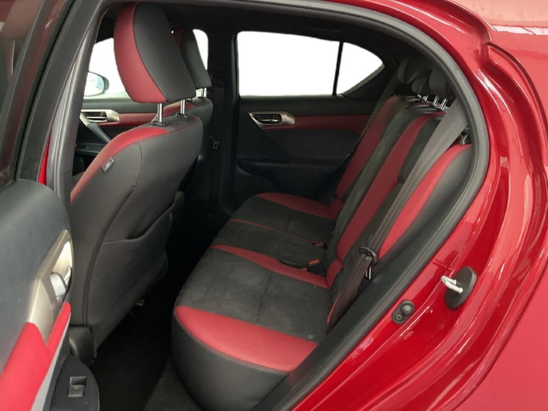 Lexus CT usata a Torino (9)
