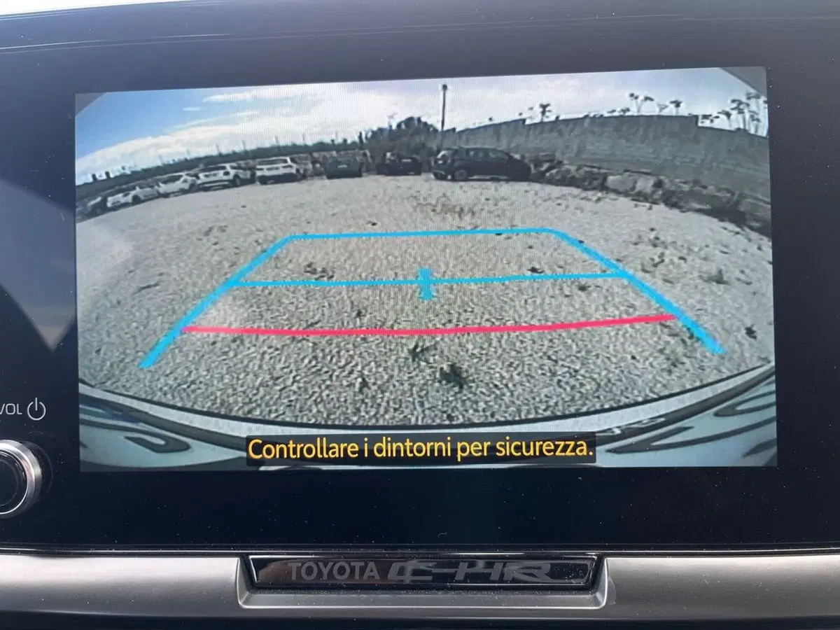 Toyota Toyota C-HR usata a Ragusa (12)