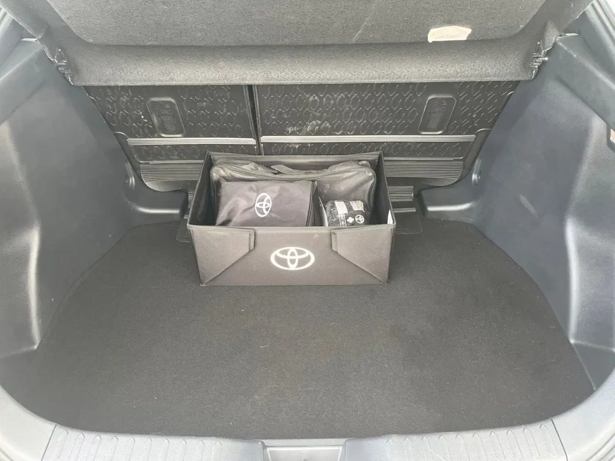 Toyota Toyota C-HR usata a Ragusa (6)
