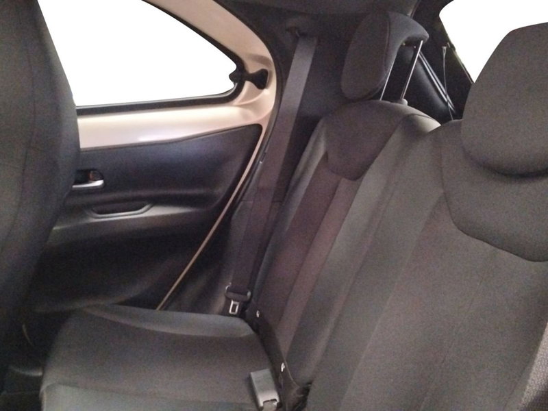 Toyota Aygo X usata a Roma (11)