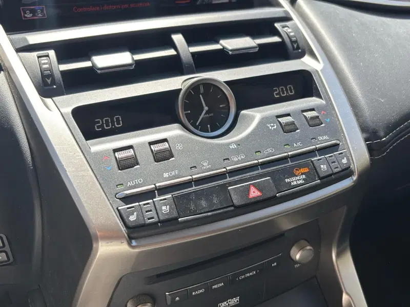Lexus NX usata a Bologna (17)