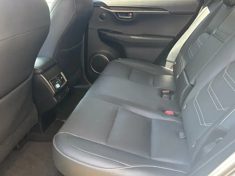Lexus NX usata a Bologna (9)