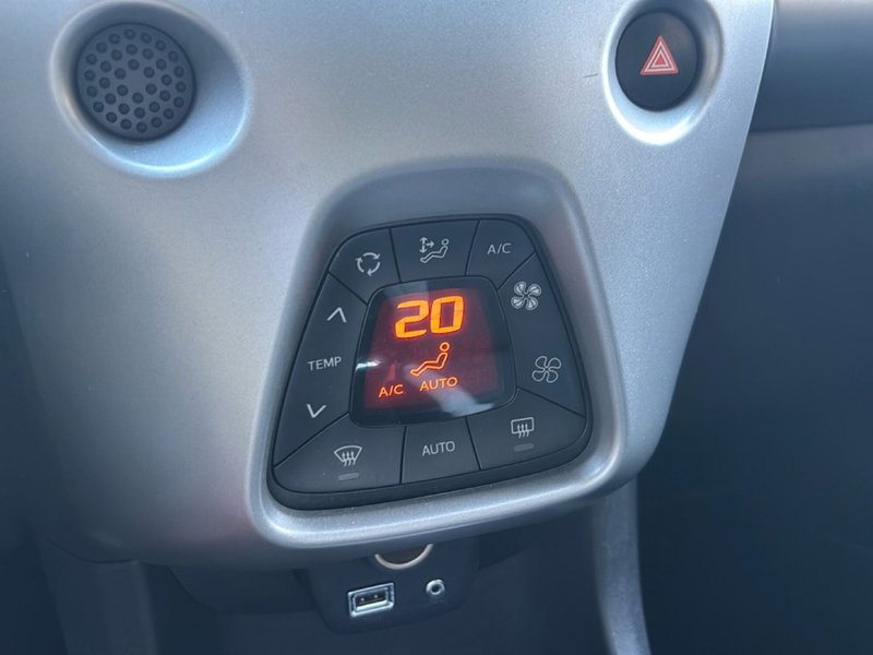 Toyota Aygo usata a Bologna (12)