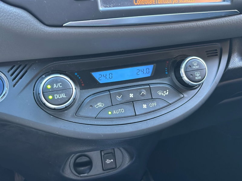 Toyota Yaris usata a Bologna (14)