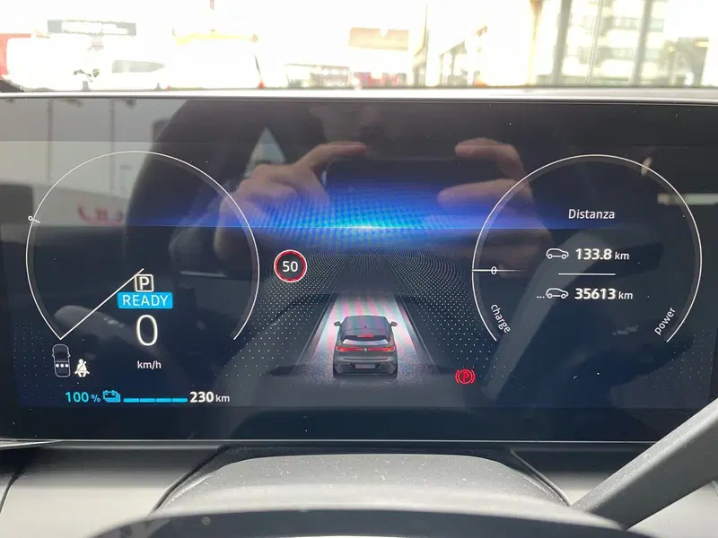 Renault Megane E-Tech Electric usata a Parma (11)