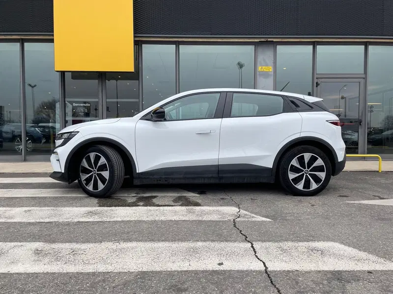 Renault Megane E-Tech Electric usata a Parma (2)