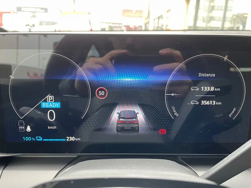 Renault Megane E-Tech Electric usata a Parma (20)