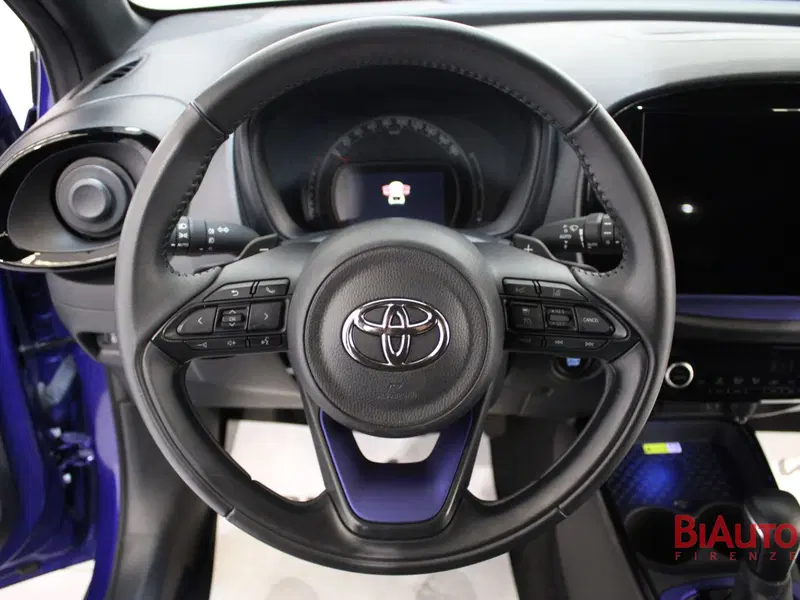 Toyota Aygo X usata a Firenze (11)