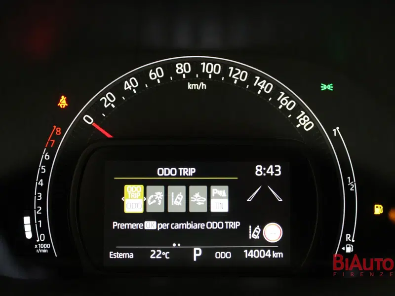 Toyota Aygo X usata a Firenze (12)