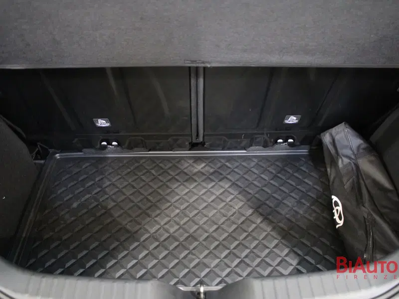 Toyota Aygo X usata a Firenze (9)