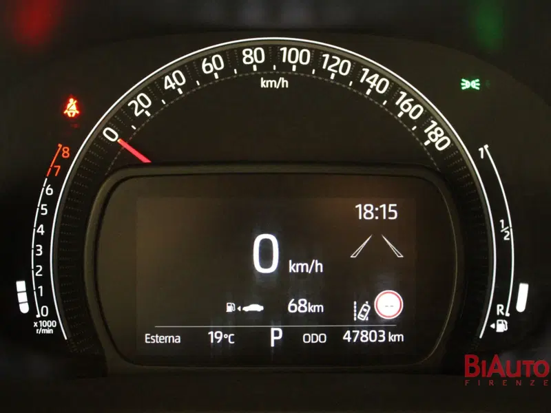 Toyota Aygo X usata a Firenze (12)