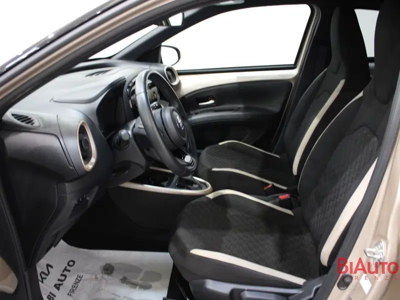 Toyota Aygo X usata a Firenze (6)