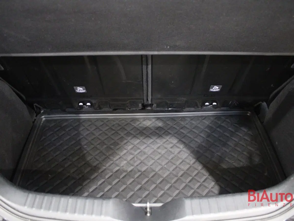Toyota Aygo X usata a Firenze (9)