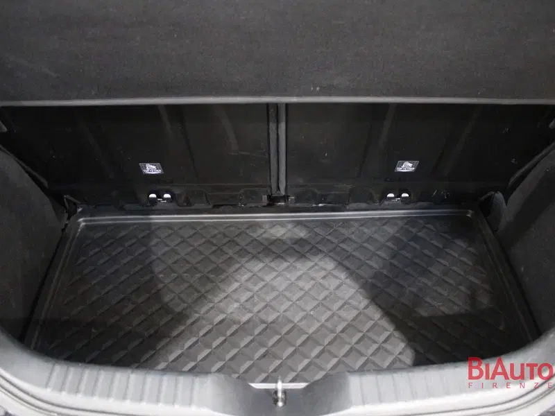 Toyota Aygo X usata a Firenze (9)
