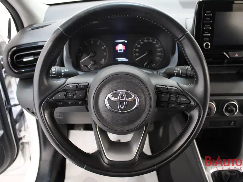 Toyota Yaris usata a Firenze (11)