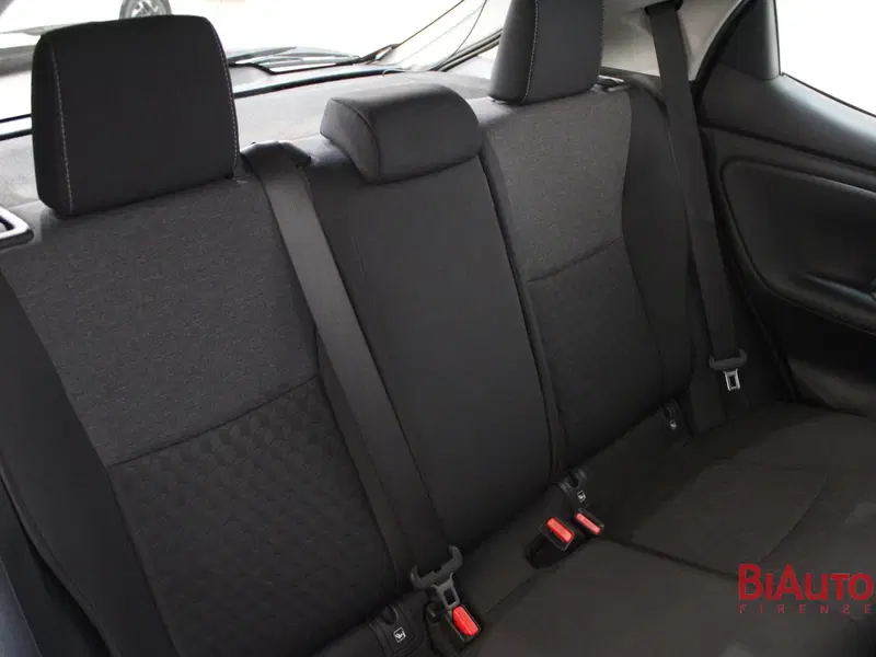 Toyota Yaris usata a Firenze (8)