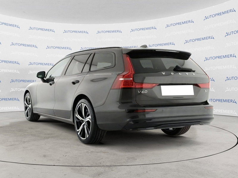 Volvo V60 nuova a Como (2)