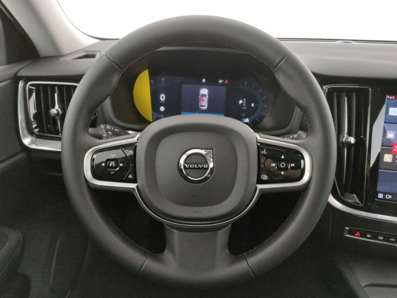 Volvo V60 nuova a Como (8)