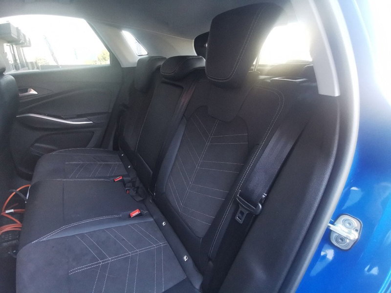 Opel Grandland usata a Taranto (12)