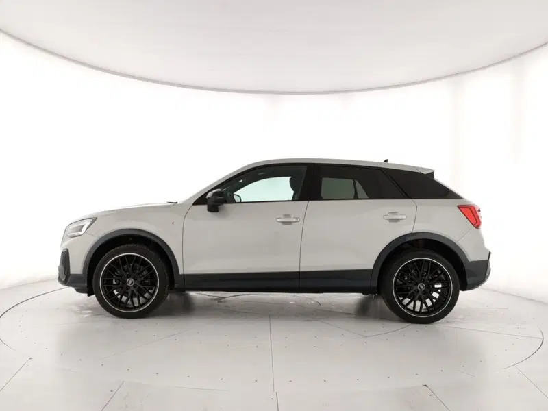 Audi Q2 usata a Napoli (2)