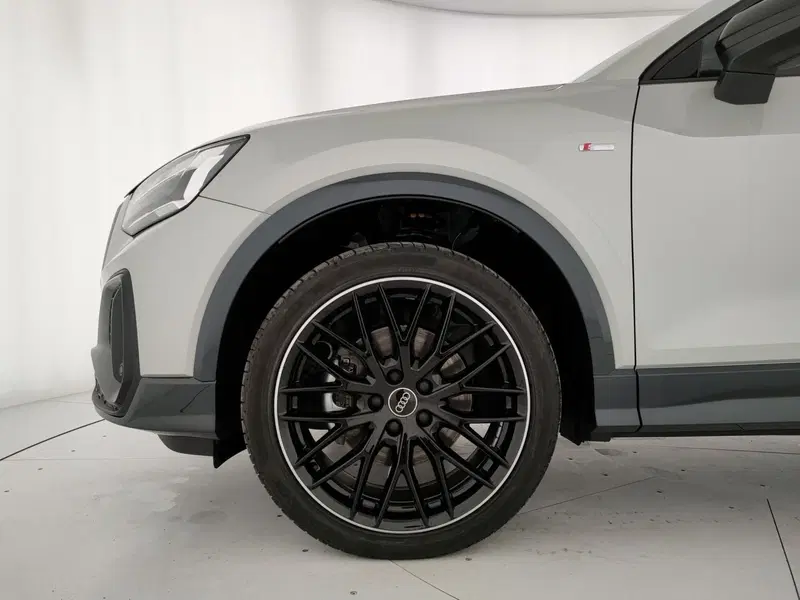 Audi Q2 usata a Napoli (6)