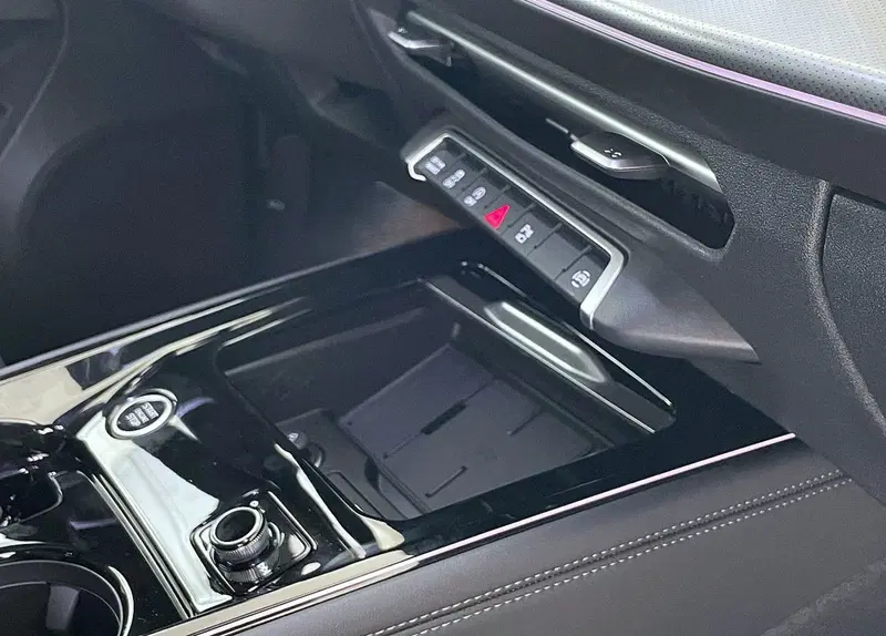 Audi Q3 Sportback nuova a Perugia (15)