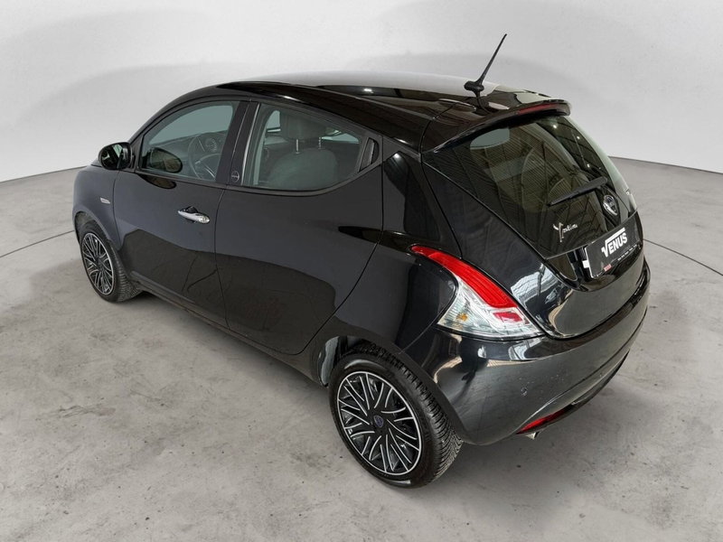 Lancia Ypsilon usata a Monza e Brianza (4)
