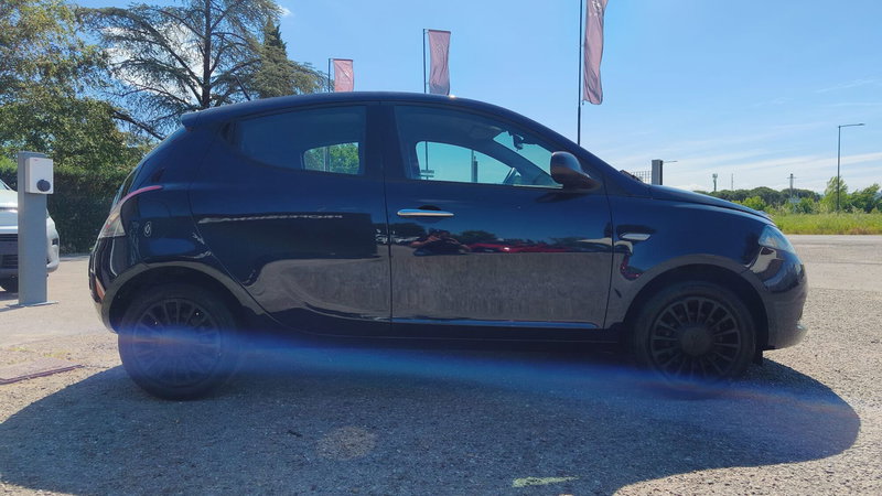 Lancia Ypsilon usata a Firenze (10)