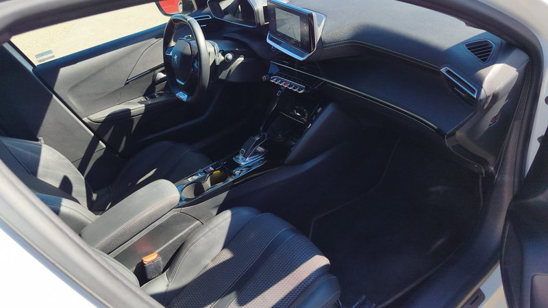 Peugeot 208 usata a Firenze (11)
