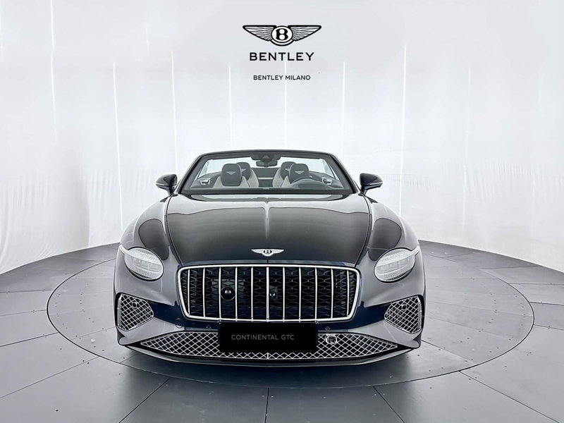 Bentley Continental GTC nuova a Milano (2)