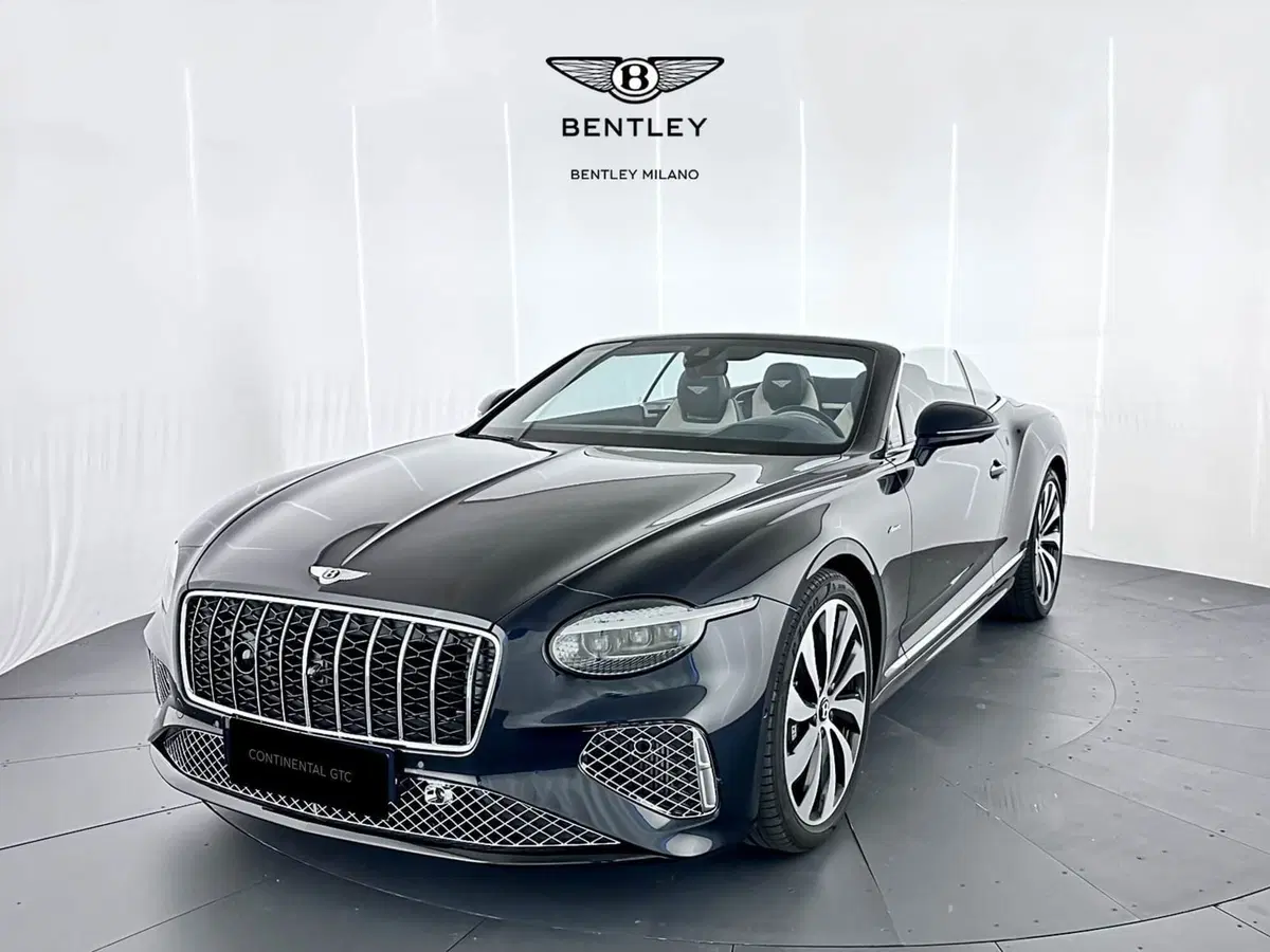 Bentley Continental GTC nuova a Milano (3)
