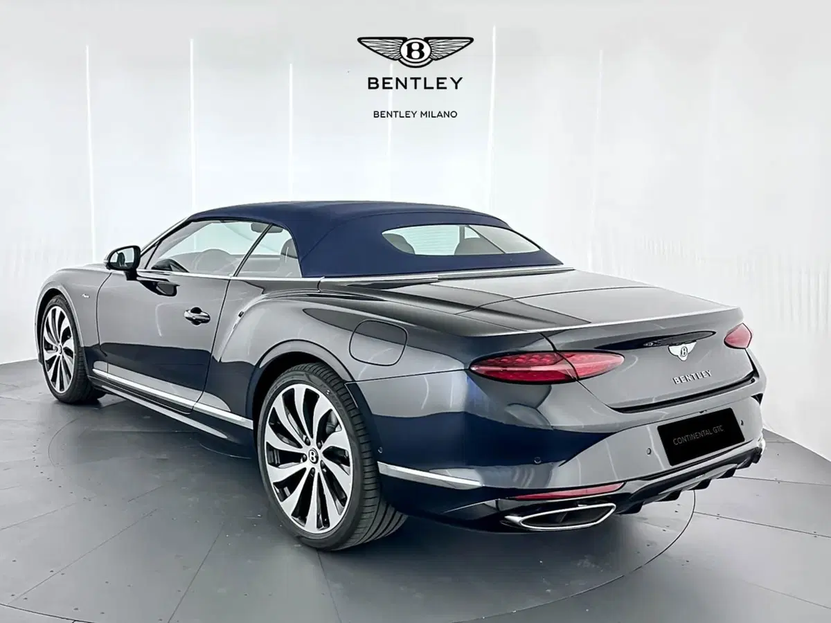 Bentley Continental GTC nuova a Milano (6)