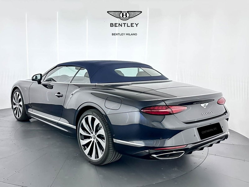 Bentley Continental GTC nuova a Milano (6)