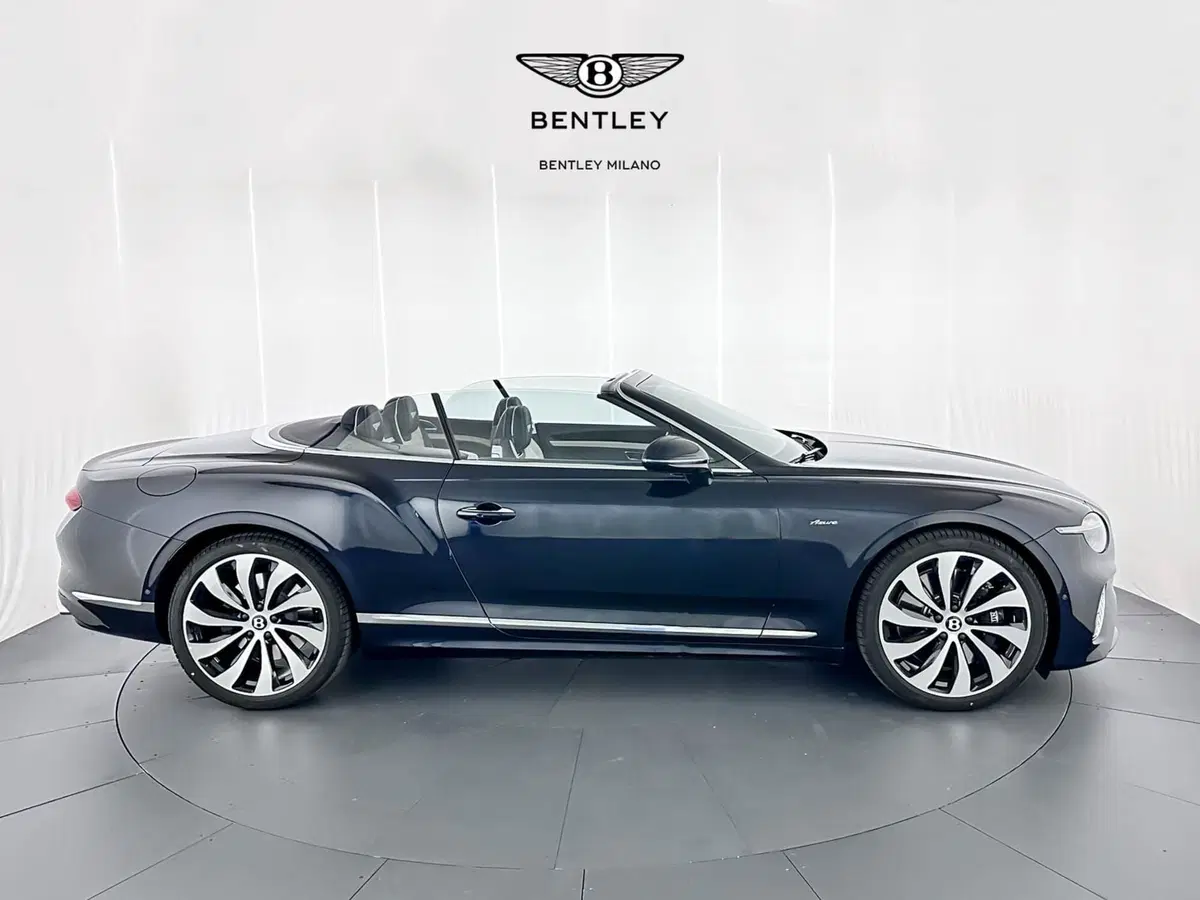 Bentley Continental GTC nuova a Milano (7)