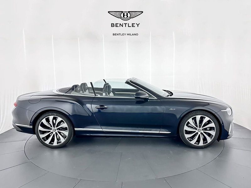 Bentley Continental GTC nuova a Milano (7)