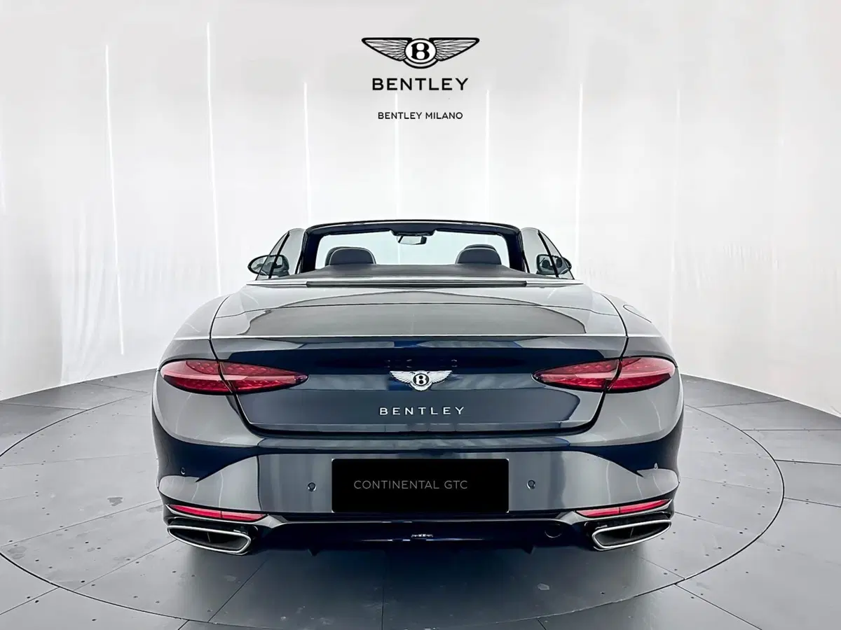 Bentley Continental GTC nuova a Milano (8)