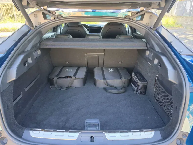 Peugeot 408 usata a Massa-Carrara (15)