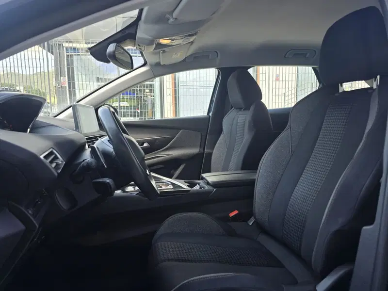 Peugeot 3008 usata a Massa-Carrara (18)