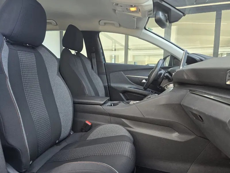 Peugeot 3008 usata a Massa-Carrara (5)