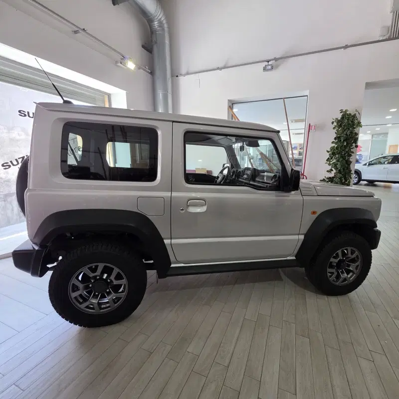 Suzuki Jimny usata a Catania (11)
