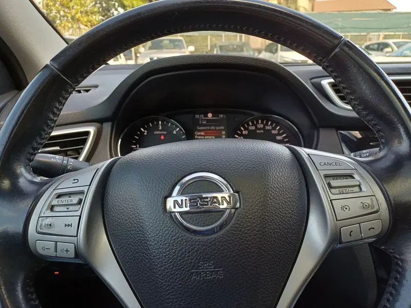 Nissan Qashqai usata a Modena (15)