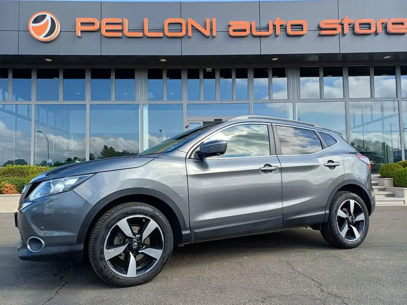 Nissan Qashqai usata a Modena (2)