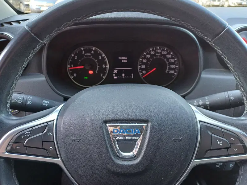 Dacia Duster usata a Modena (17)