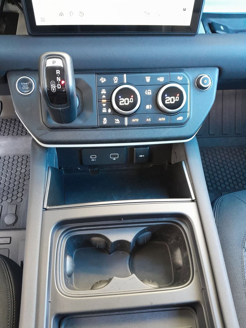 Land Rover Defender usata a Cuneo (13)