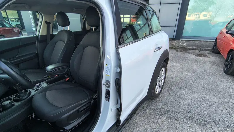 MINI Mini Countryman usata a Padova (14)