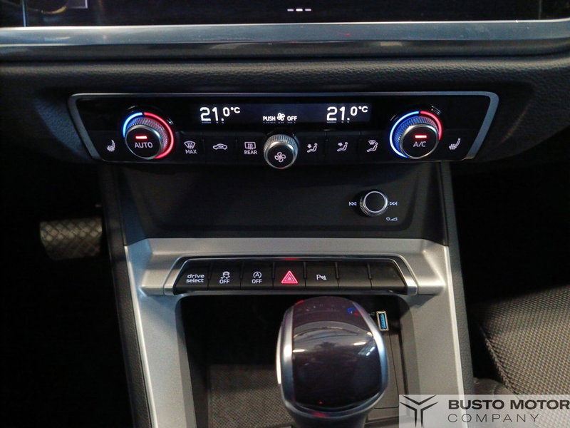 Audi Q3 Sportback usata a Varese (13)