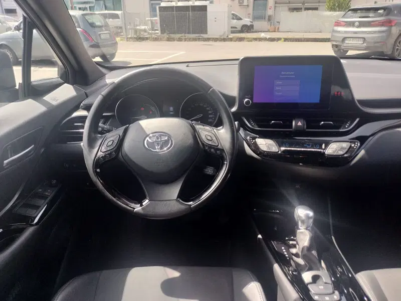 Toyota Toyota C-HR usata a Modena (9)