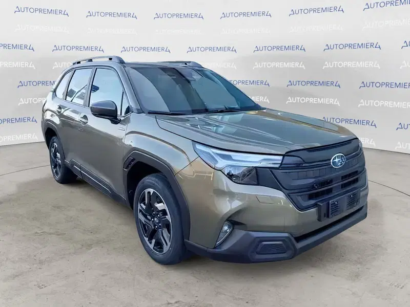 Subaru Forester nuova a Como (2)